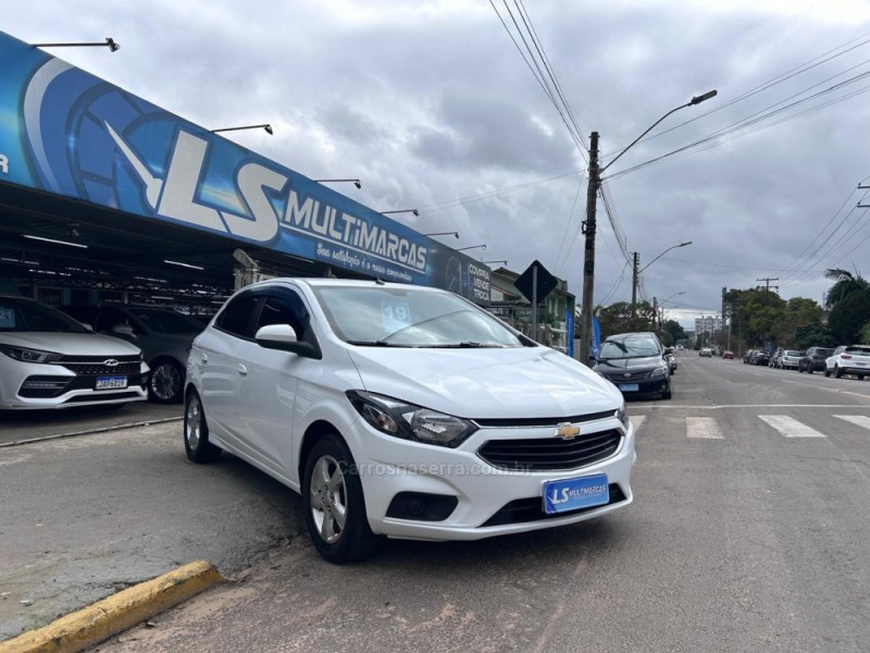 ONIX 1.4 MPFI LT 8V FLEX 4P MANUAL - 2019 - VENâNCIO AIRES