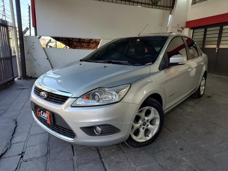 FOCUS 2.0 TITANIUM SEDAN 16V FLEX 4P AUTOMÁTICO