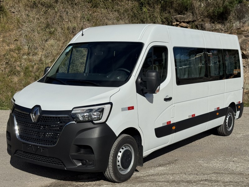 MASTER 2.3 DCI MINIBUS EXECUTIVE L3H2 16 LUGARES 16V DIESEL 4P MANUAL - 2026 - CAXIAS DO SUL