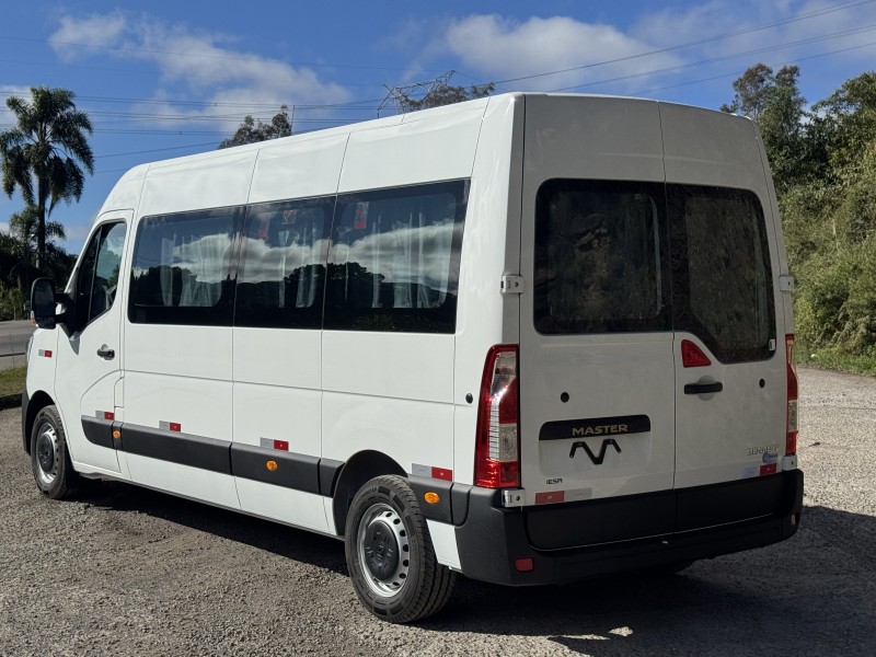 MASTER 2.3 DCI MINIBUS EXECUTIVE L3H2 16 LUGARES 16V DIESEL 4P MANUAL - 2026 - CAXIAS DO SUL