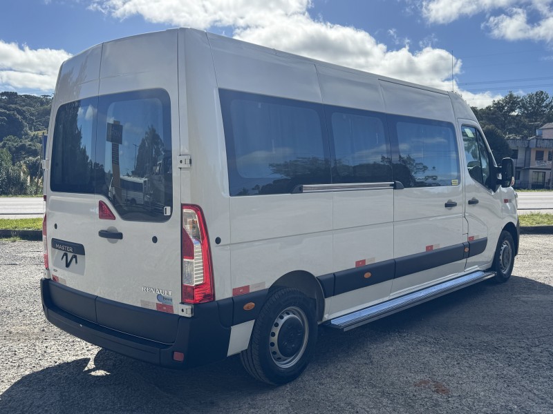 MASTER 2.3 DCI MINIBUS EXECUTIVE L3H2 16 LUGARES 16V DIESEL 4P MANUAL - 2026 - CAXIAS DO SUL