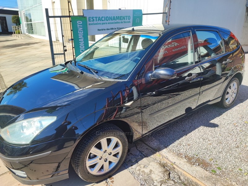 FOCUS 1.6 GLX 8V GASOLINA 4P MANUAL - 2007 - FARROUPILHA