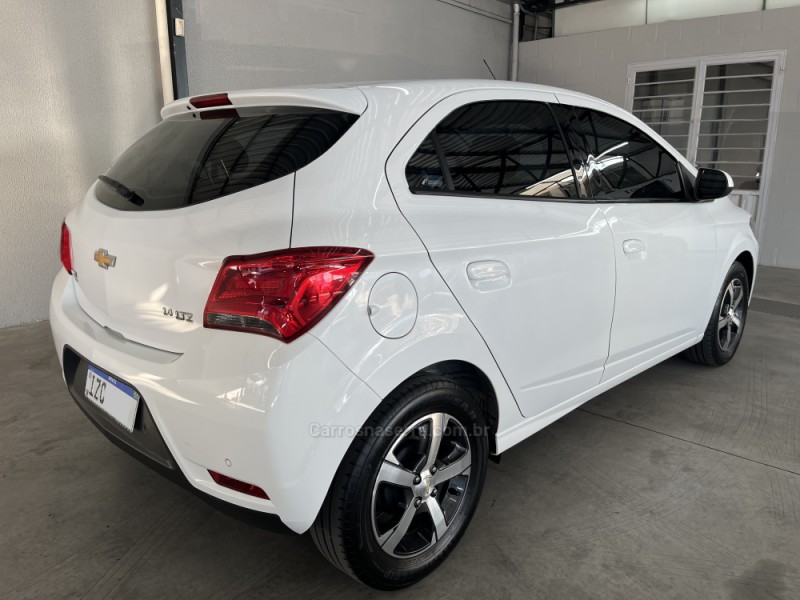 ONIX 1.4 MPFI LTZ 8V FLEX 4P MANUAL - 2019 - CAXIAS DO SUL