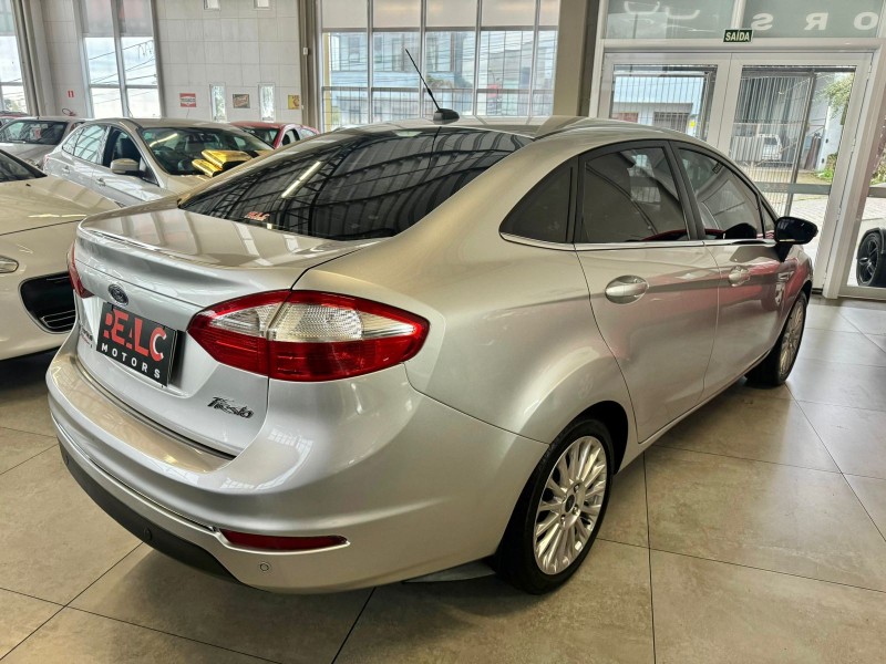 FIESTA 1.6 TITANIUM SEDAN 16V FLEX 4P AUTOMÁTICO - 2014 - CAXIAS DO SUL