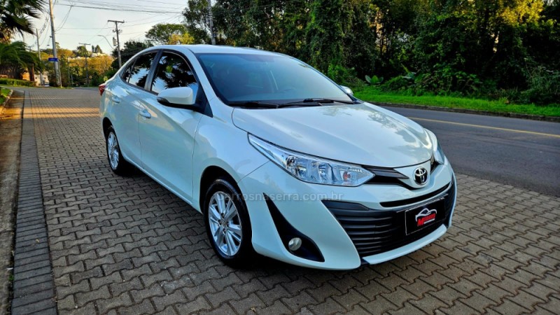 YARIS 1.5 XL SEDAN 16V FLEX 4P AUTOMÁTICO - 2019 - IVOTI