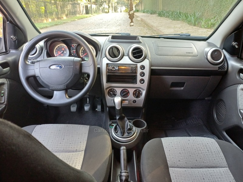 FIESTA 1.0 MPI GL CLASS 8V GASOLINA 4P MANUAL - 2012 - PARAí