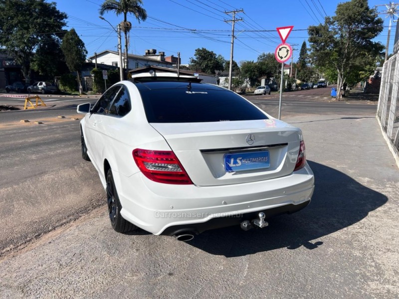 C 180 1.6 CGI COUPE 16V TURBO GASOLINA 2P AUTOMÁTICO - 2014 - VENâNCIO AIRES