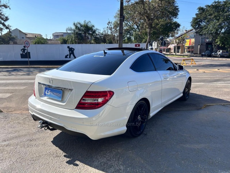 C 180 1.6 CGI COUPE 16V TURBO GASOLINA 2P AUTOMÁTICO - 2014 - VENâNCIO AIRES