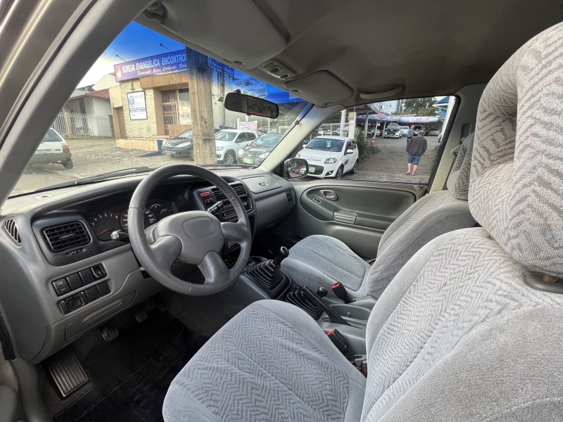 VITARA 1.6 JLX 4X4 16V GASOLINA 4P MANUAL - 2001 - DOIS IRMãOS