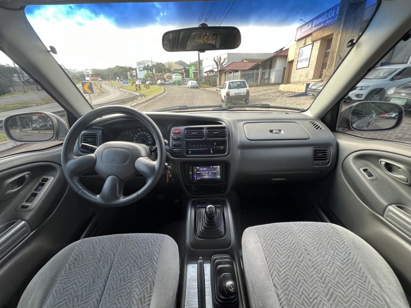 VITARA 1.6 JLX 4X4 16V GASOLINA 4P MANUAL - 2001 - DOIS IRMãOS