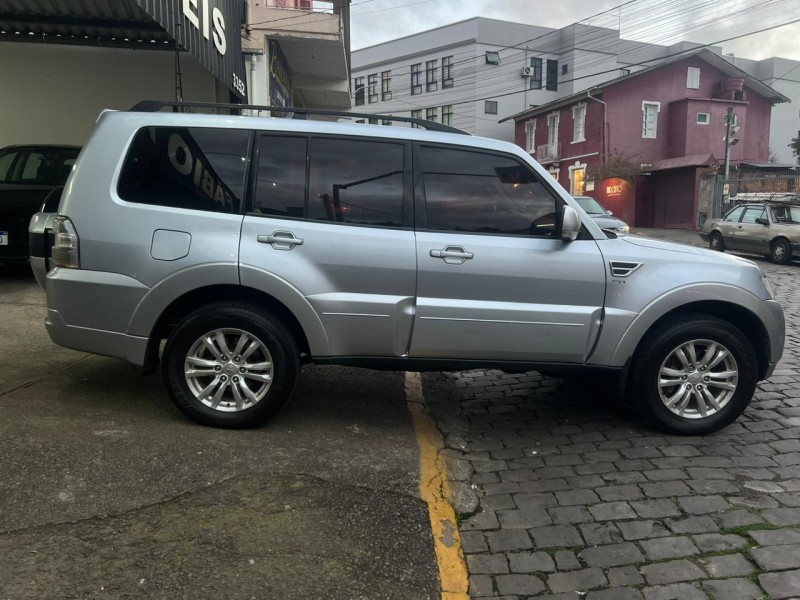 PAJERO FULL 3.2 HPE 4X4 16V TURBO INTERCOOLER DIESEL 4P AUTOMÁTICO - 2018 - GARIBALDI