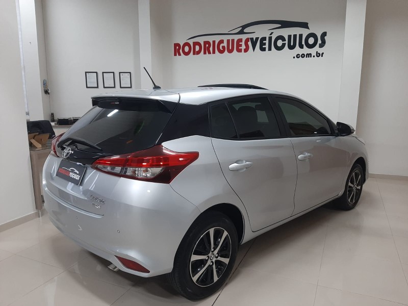 YARIS 1.5 XLS CONNECT 16V FLEX 4P AUTOMÁTICO - 2021 - CAXIAS DO SUL