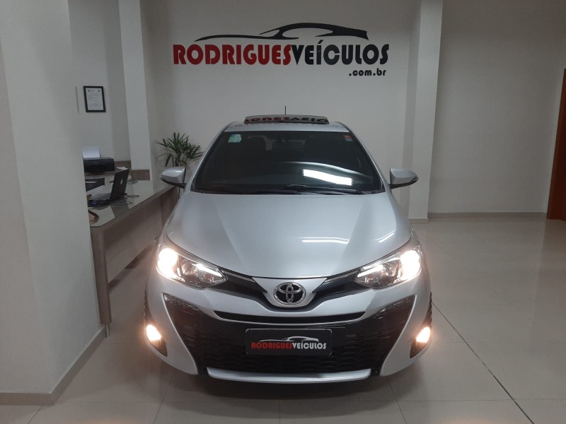 YARIS 1.5 XLS CONNECT 16V FLEX 4P AUTOMÁTICO - 2021 - CAXIAS DO SUL