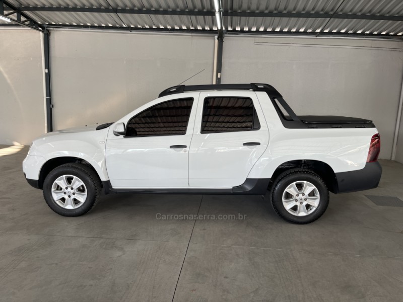 DUSTER OROCH 1.6 16V FLEX EXPRESSION 4P MANUAL - 2018 - CAXIAS DO SUL