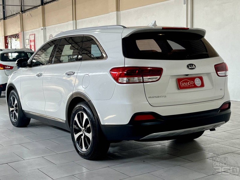 SORENTO 3.3 EX V6 24V GASOLINA 4P 7 LUGARES AUTOMATICO - 2016 - ESTâNCIA VELHA