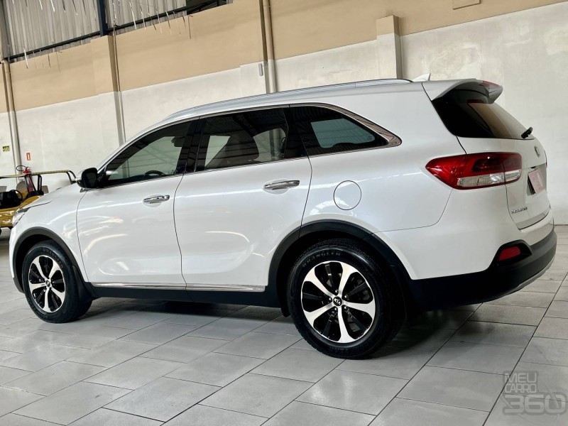 SORENTO 3.3 EX V6 24V GASOLINA 4P 7 LUGARES AUTOMATICO - 2016 - ESTâNCIA VELHA