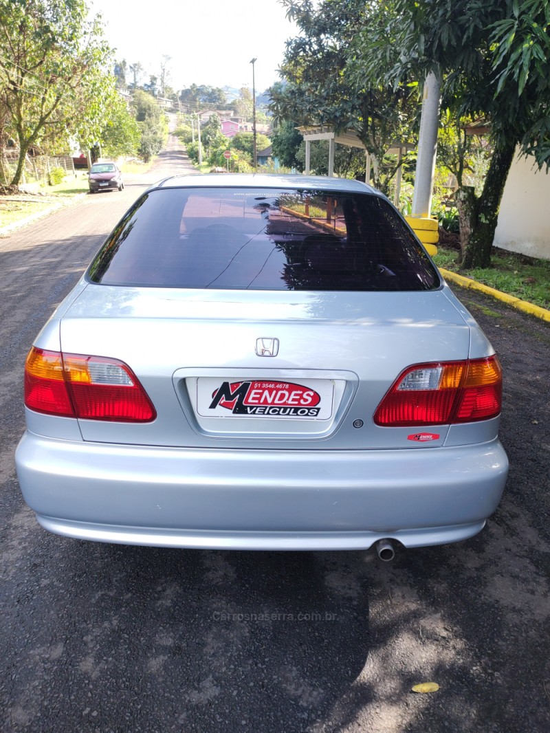 CIVIC 1.6 LX 16V GASOLINA 4P AUTOMÁTICO - 2000 - TRêS COROAS