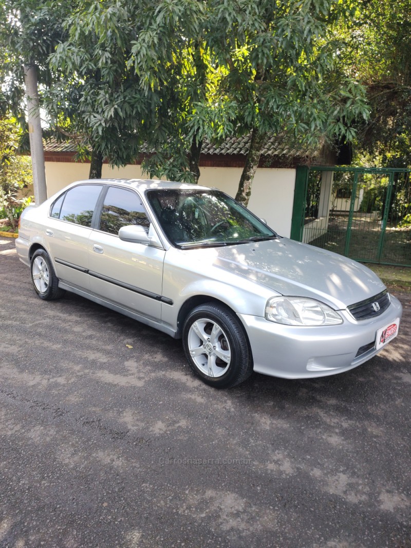 CIVIC 1.6 LX 16V GASOLINA 4P AUTOMÁTICO - 2000 - TRêS COROAS