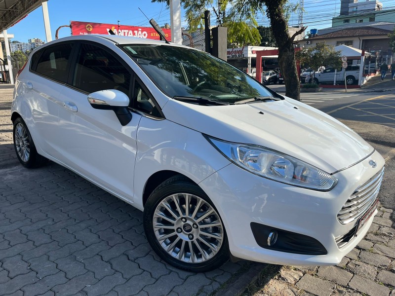 FIESTA 1.6 TITANIUM HATCH 16V FLEX 4P AUTOMÁTICO - 2016 - CAXIAS DO SUL