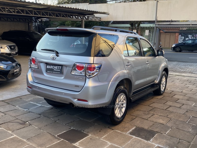 HILUX SW4 2.7 SR 4X2 16V FLEX 4P AUTOMÁTICO - 2015 - CAXIAS DO SUL