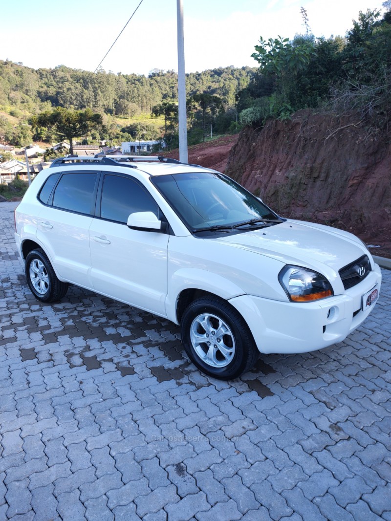 TUCSON 2.0 MPFI GLS 16V 143CV 2WD FLEX 4P AUTOMÁTICO - 2015 - TRêS COROAS