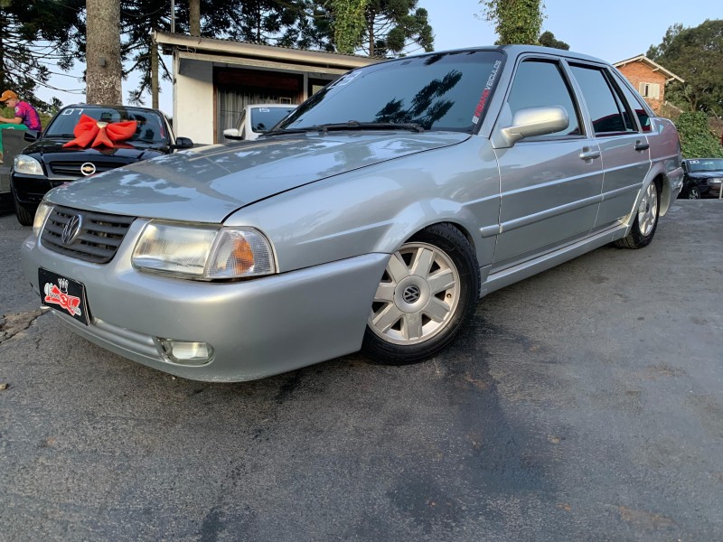 SANTANA 2.0 MI 8V GASOLINA 4P MANUAL - 2003 - CAXIAS DO SUL