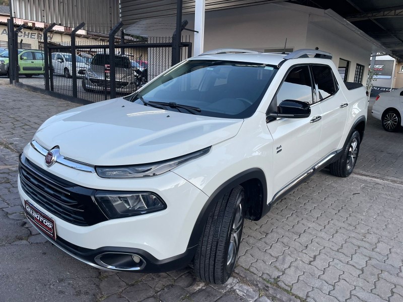 TORO 2.0 16V TURBO DIESEL VOLCANO 4WD AUTOMÁTICO - 2017 - CAXIAS DO SUL