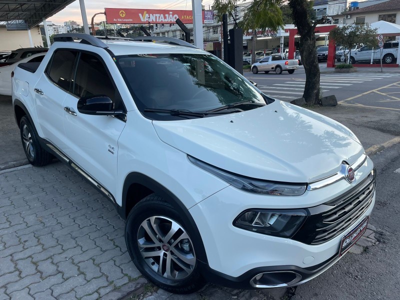 TORO 2.0 16V TURBO DIESEL VOLCANO 4WD AUTOMÁTICO - 2017 - CAXIAS DO SUL