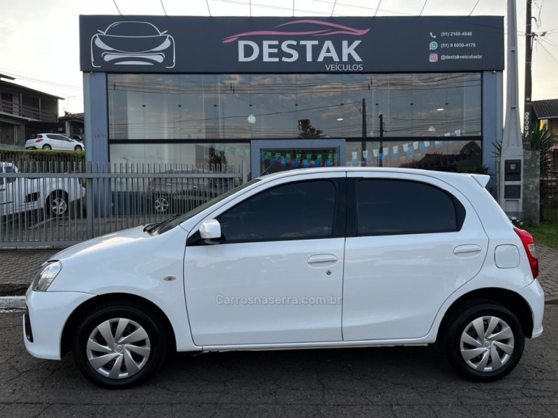 ETIOS 1.5 XS 16V FLEX 4P MANUAL - 2018 - DOIS IRMãOS