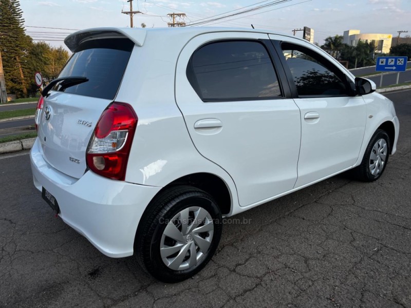 ETIOS 1.5 XS 16V FLEX 4P MANUAL - 2018 - DOIS IRMãOS