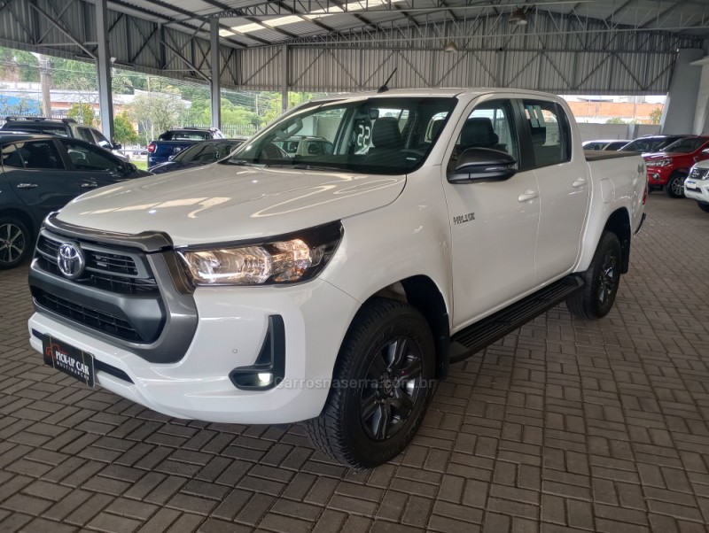 HILUX 2.8 SR 4X4 CD 16V DIESEL 4P AUTOMÁTICO - 2022 - CAXIAS DO SUL