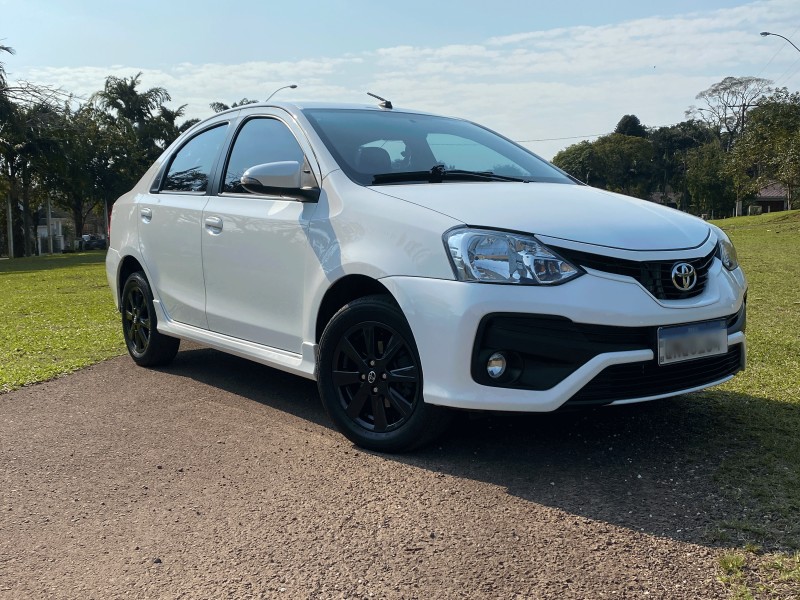 ETIOS 1.5 XLS SEDAN 16V FLEX 4P AUTOMÁTICO - 2018 - LAJEADO