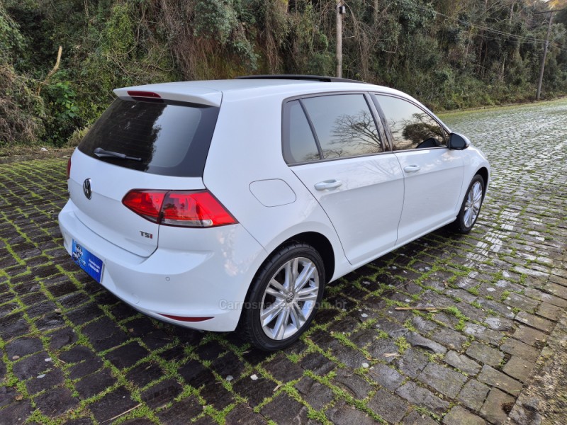 GOLF 1.0 TSI COMFORTLINE 12V TOTAL FLEX 4P MANUAL - 2017 - BENTO GONçALVES