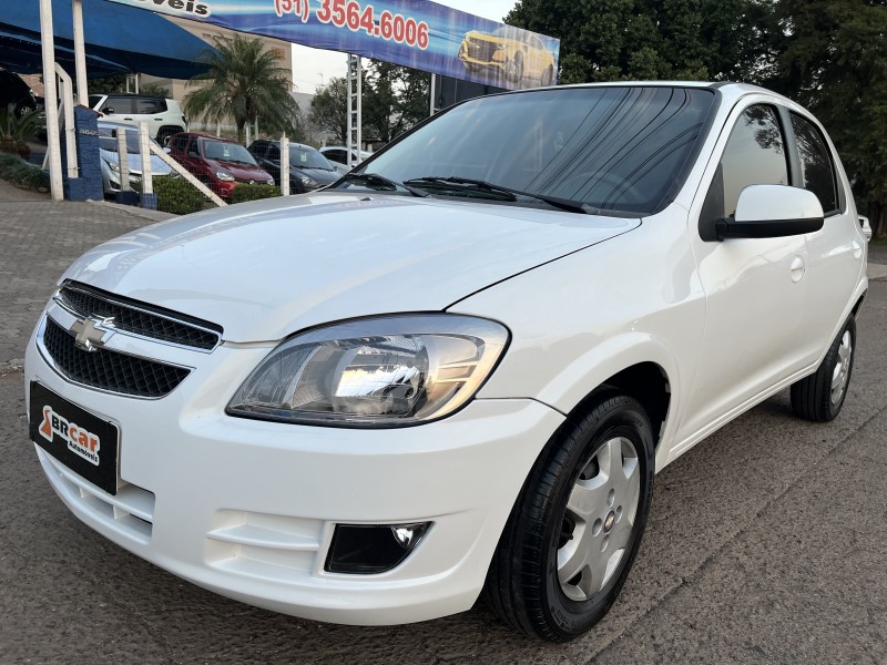 CELTA 1.0 MPFI LT 8V FLEX 4P MANUAL - 2014 - DOIS IRMãOS