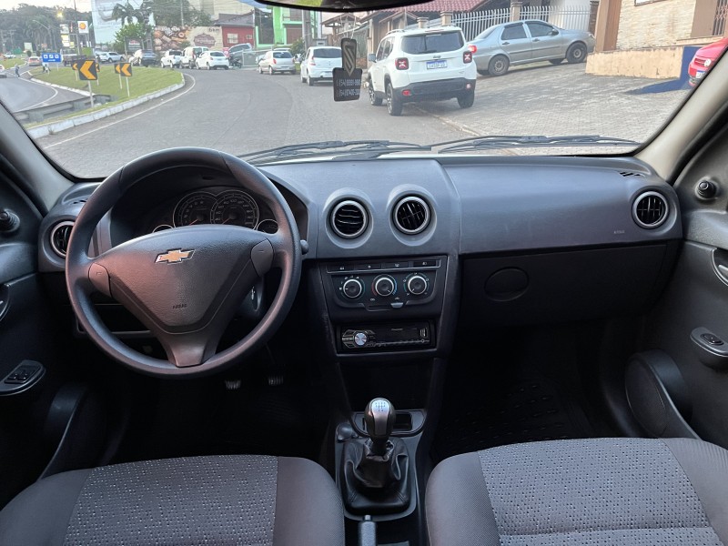 CELTA 1.0 MPFI LT 8V FLEX 4P MANUAL - 2014 - DOIS IRMãOS