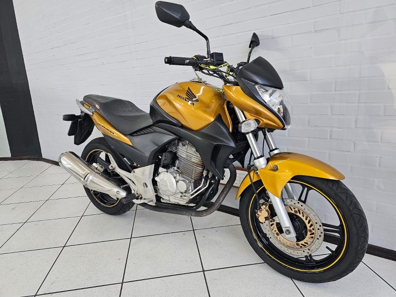 CB 300R  - 2011 - CAXIAS DO SUL