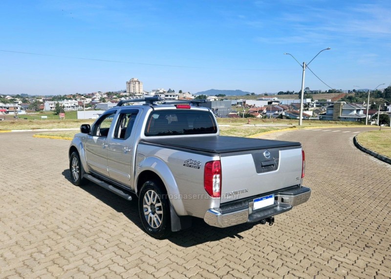 FRONTIER 2.5 SL 4X4 CD TURBO ELETRONIC DIESEL 4P AUTOMÁTICO - 2015 - LAJEADO