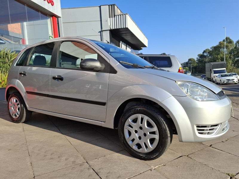 FIESTA 1.0 MPI PERSONNALITÉ 8V FLEX 4P MANUAL - 2003 - FARROUPILHA