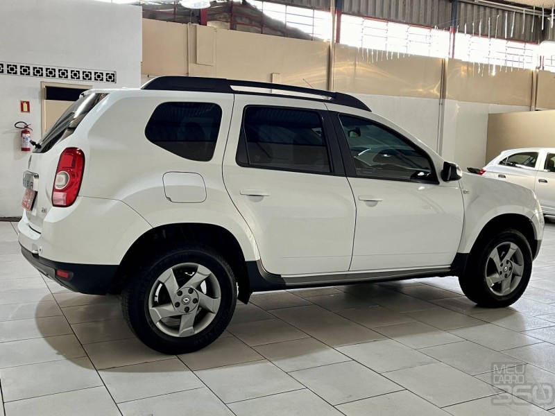 DUSTER 2.0 DYNAMIQUE 4X4 16V FLEX 4P MANUAL - 2014 - ESTâNCIA VELHA