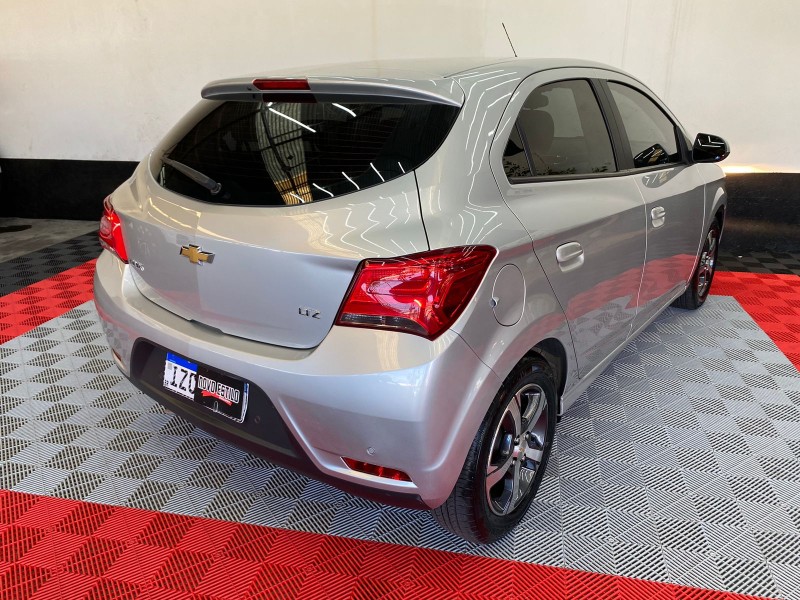 ONIX 1.4 MPFI LTZ 8V FLEX 4P AUTOMÁTICO - 2019 - CAXIAS DO SUL