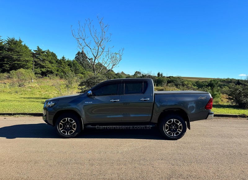 HILUX 2.8 SRV 4X4 CD 16V DIESEL 4P AUTOMÁTICO - 2022 - PASSO FUNDO