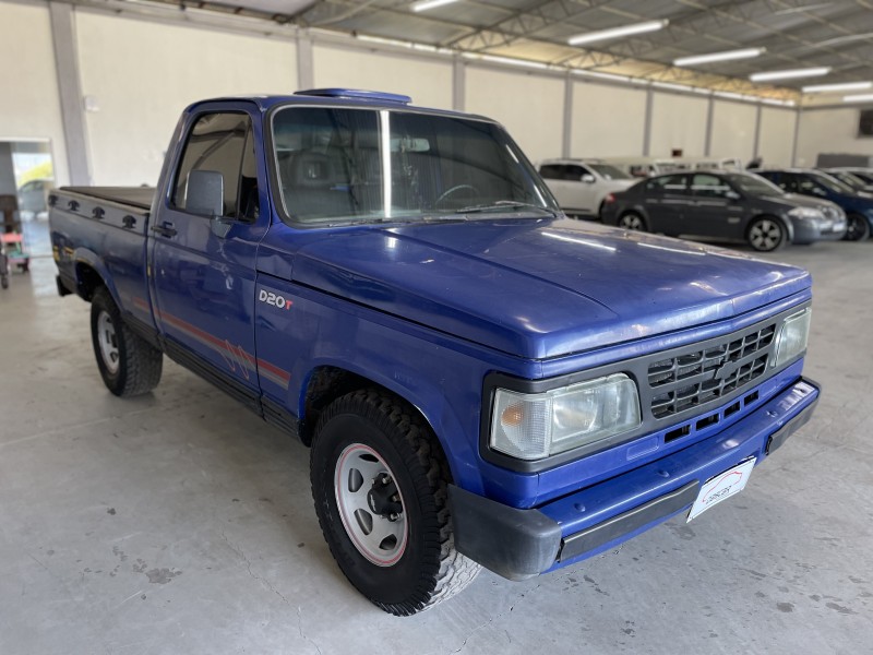 D20 4.0 CONQUEST CS 8V DIESEL 2P MANUAL - 1987 - BOM PRINCíPIO