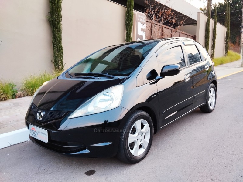 FIT 1.4 LX 8V GASOLINA 4P AUTOMÁTICO - 2009 - FARROUPILHA