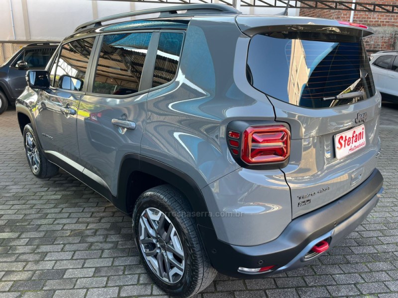 RENEGADE 1.3 TRAILHAWK T270 16V TURBO FLEX 4X4 4P AUTOMÁTICO - 2023 - FELIZ