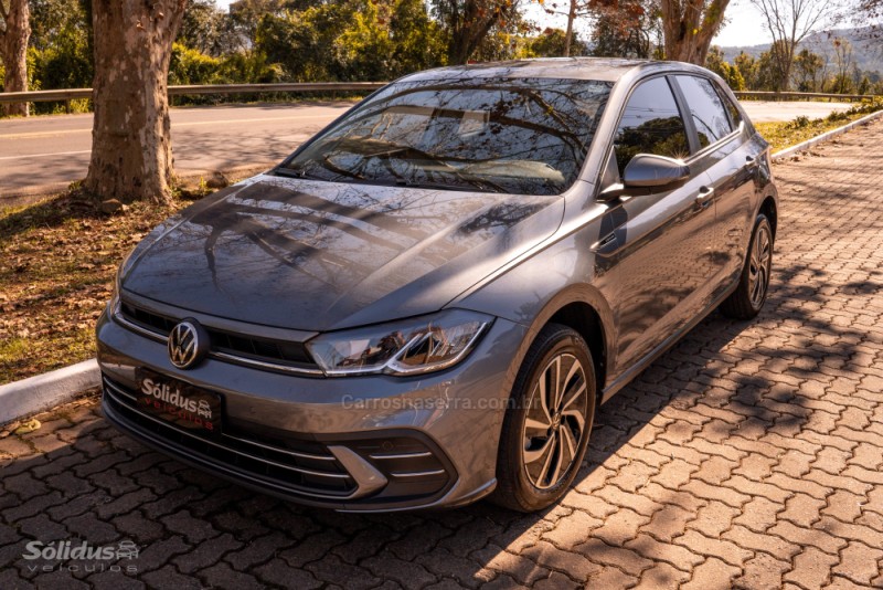 POLO 1.0	200 TSI HIGHLINE AUTOMÁTICO  - 2023 - DOIS IRMãOS