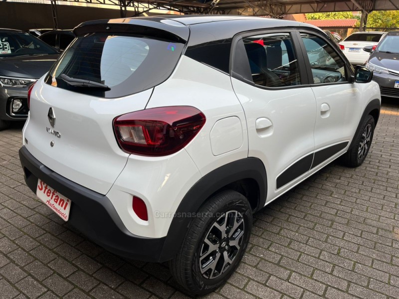 KWID 1.0 12V SCE FLEX INTENSE MANUAL - 2024 - FELIZ