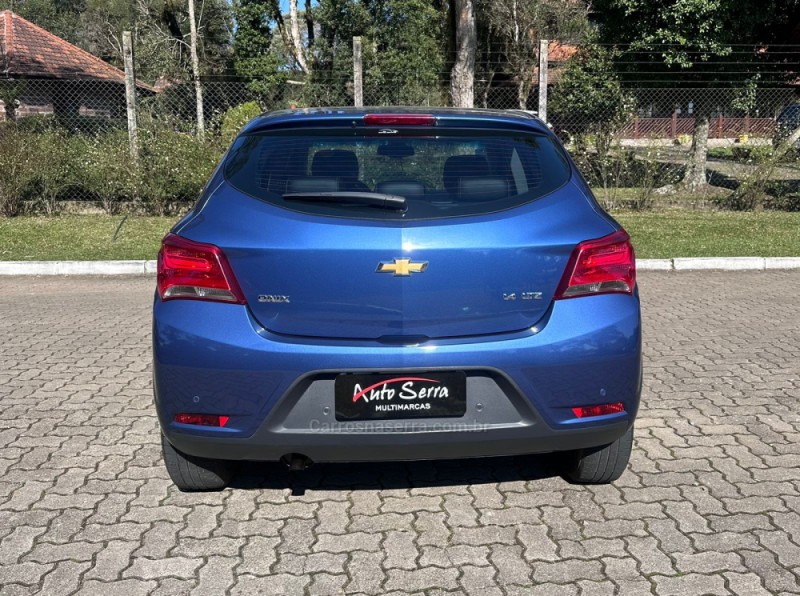 ONIX 1.4 MPFI LTZ 8V FLEX 4P MANUAL - 2019 - CANELA