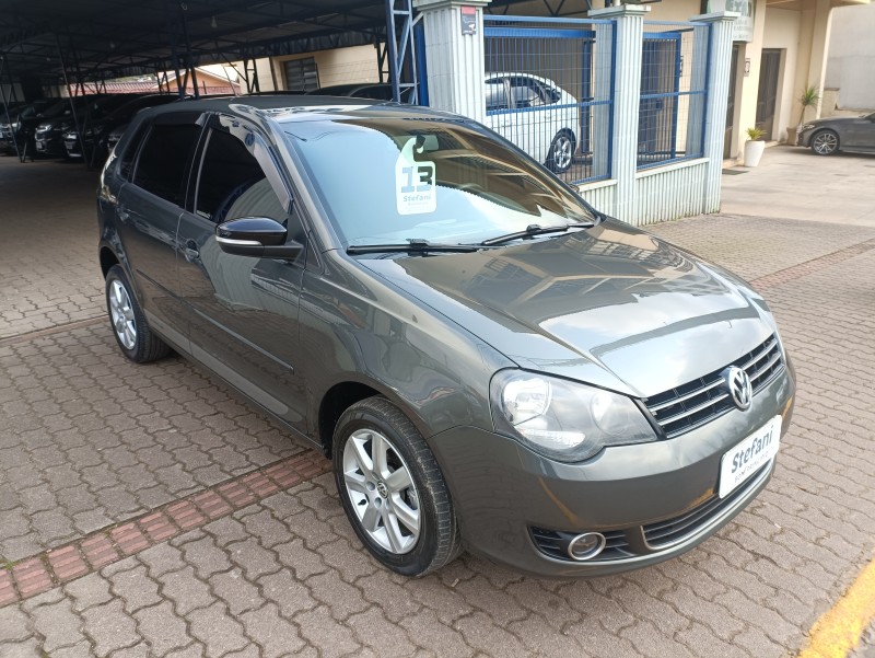 POLO 1.6 MI SPORTLINE 8V FLEX 4P AUTOMATIZADO - 2013 - BOM PRINCíPIO