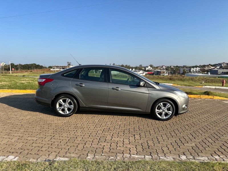 FOCUS 1.6 SE SEDAN 16V FLEX 4P AUTOMÁTICO - 2015 - LAJEADO