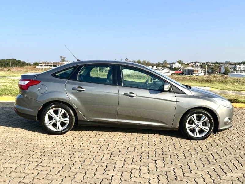 FOCUS 1.6 SE SEDAN 16V FLEX 4P AUTOMÁTICO - 2015 - LAJEADO